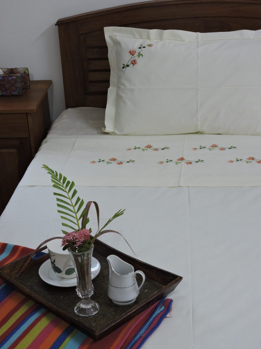 Single Bed Sheet With Pillow Cover