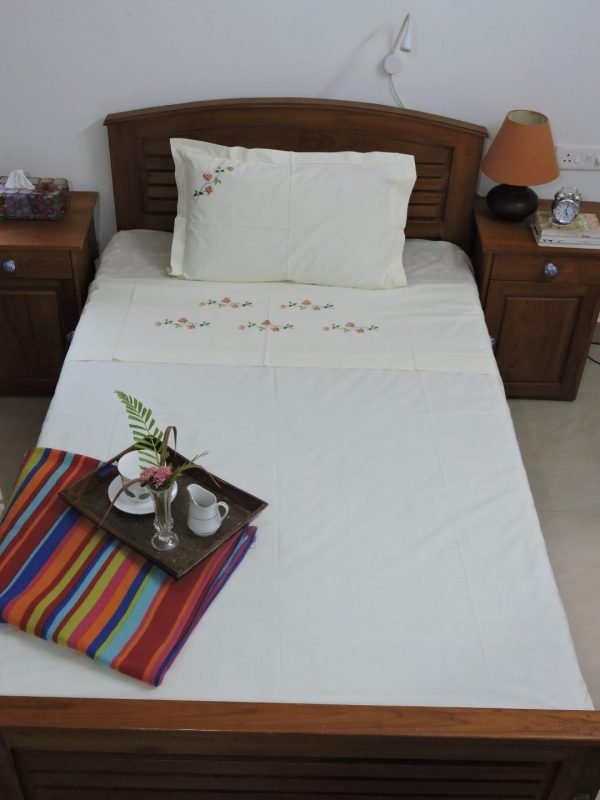 Single Bed Sheet With Pillow Cover